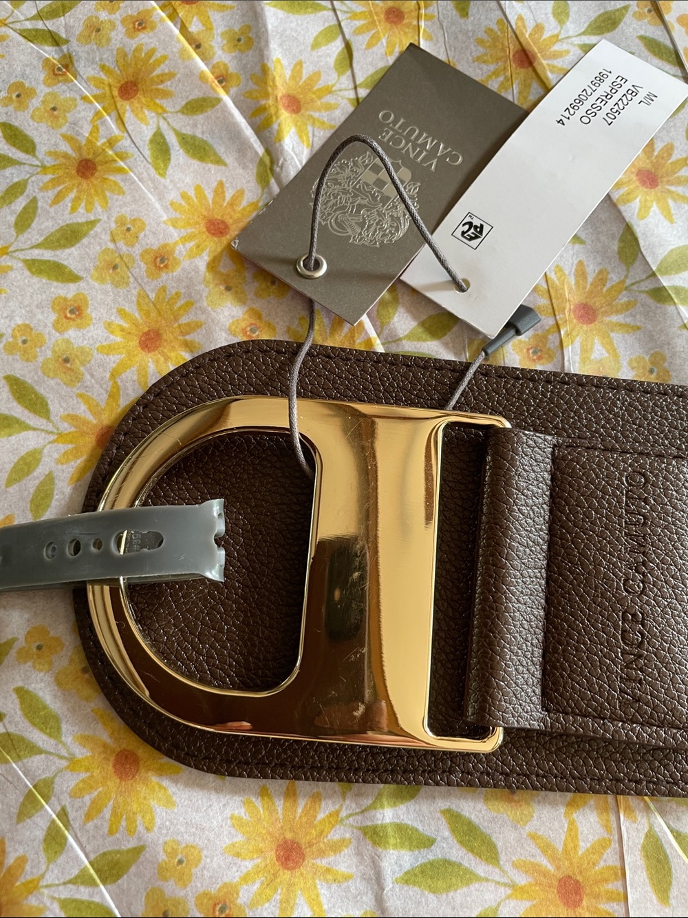 Vince Camuto Wide Brown STRETCH Belt with Gold Buckle - Picture 5 of 14
